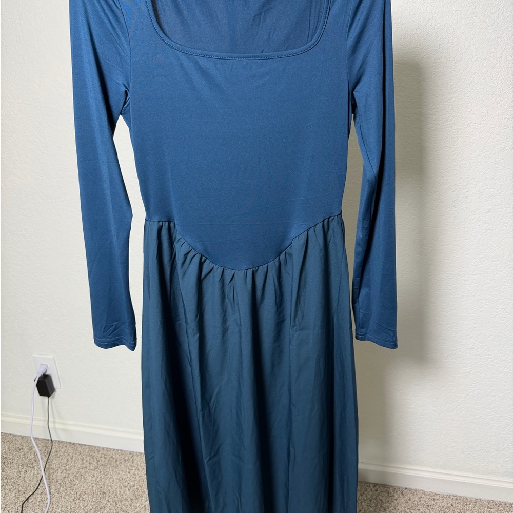Women’s Long Sleeve Square Neck Dress - Blue